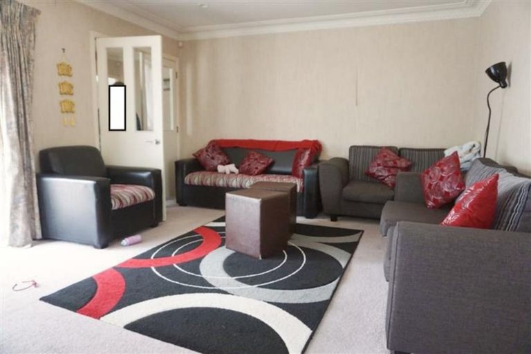 Photo of property in 1/24 Overton Road, Papatoetoe, Auckland, 2025