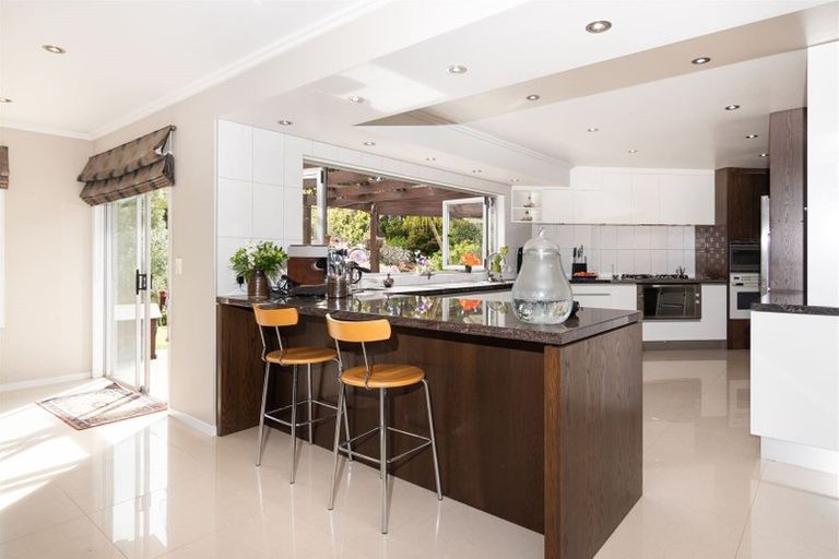 Photo of property in 121 Pomona Road, Kumeu, 0891