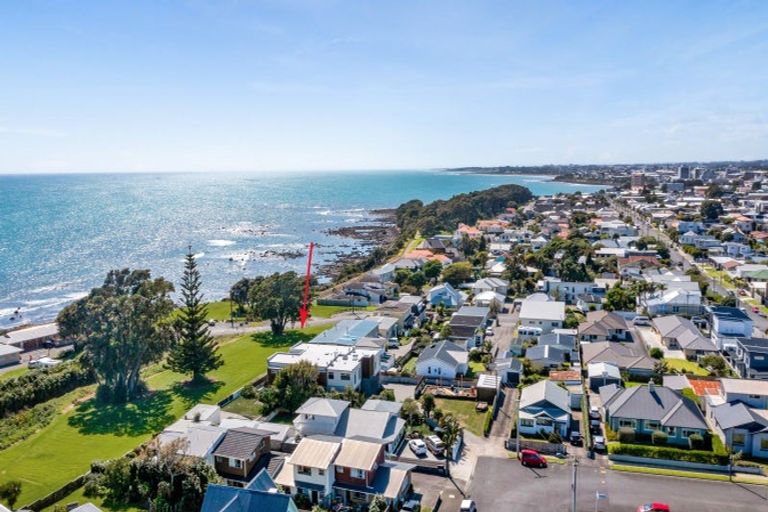 Photo of property in 1a French Street, Moturoa, New Plymouth, 4310