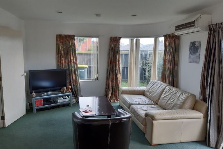 Photo of property in 74 Mandeville Street, Riccarton, Christchurch, 8011