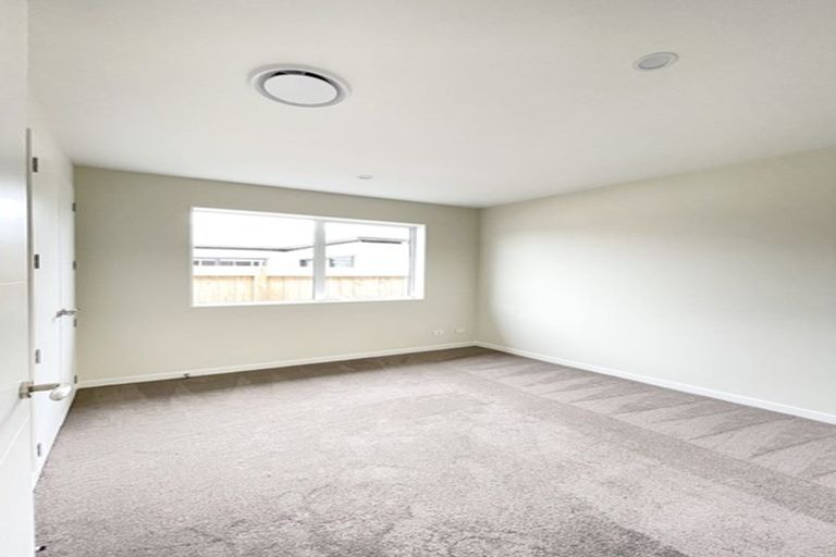 Photo of property in 12 Vintry Drive, Huapai, Kumeu, 0810