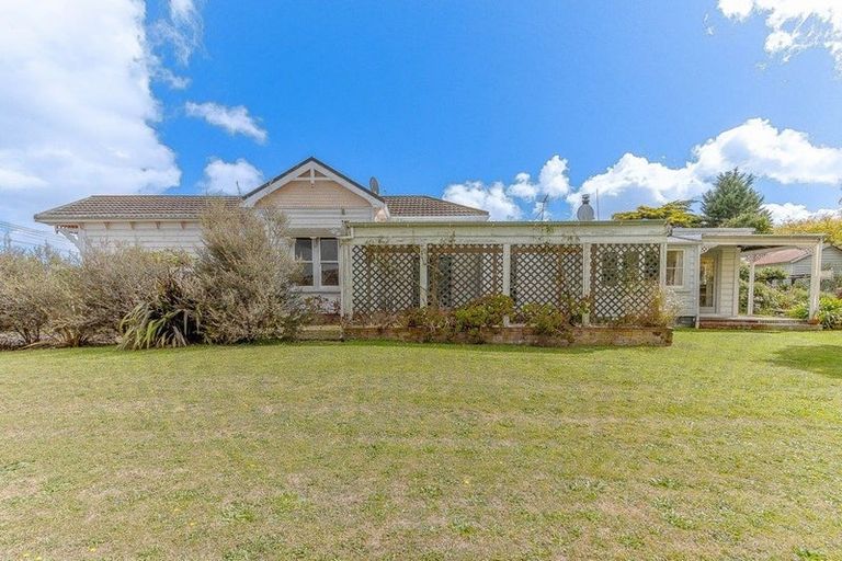 Photo of property in 16 Toia Street, Marton, 4710