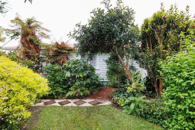 Photo of property in 7 Clarke Avenue, Highbury, Palmerston North, 4412