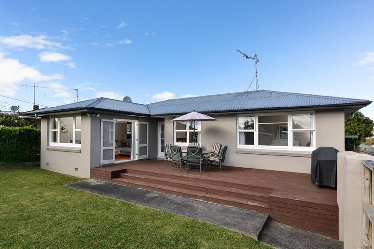 Photo of property in 15a Waimarie Street, Nawton, Hamilton, 3200