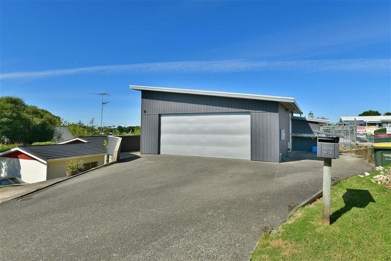 Photo of property in 37 Gledstane Road, Stanmore Bay, Whangaparaoa, 0932