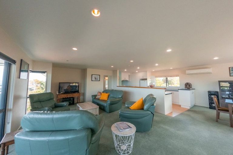 Photo of property in 171 Centennial Drive, Whitianga, 3510