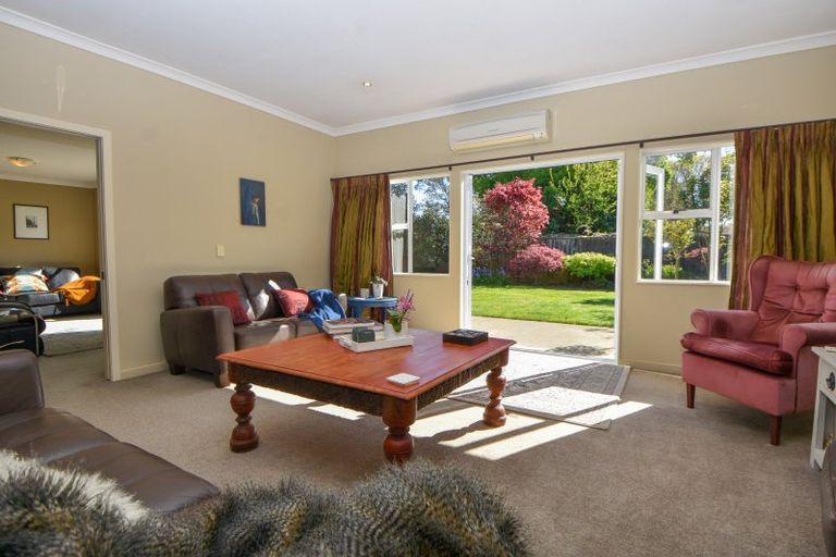 Photo of property in 26 Deller Drive, Carterton, 5713