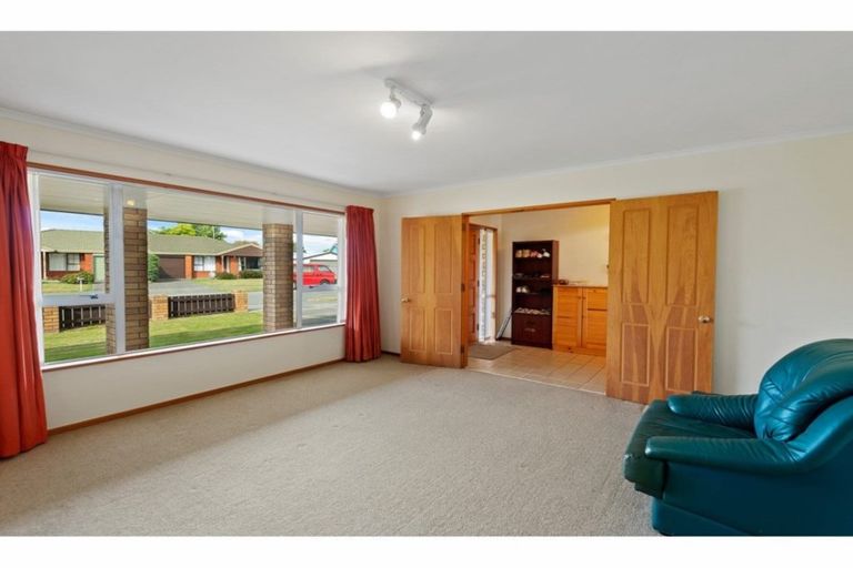 Photo of property in 107 Reynolds Avenue, Bishopdale, Christchurch, 8053