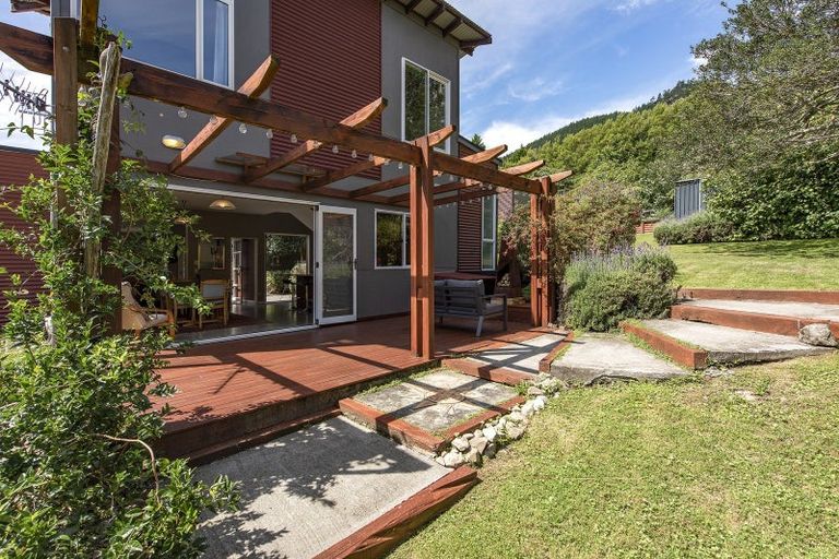 Photo of property in 32 Hadfield Road, Peka Peka, Waikanae, 5391