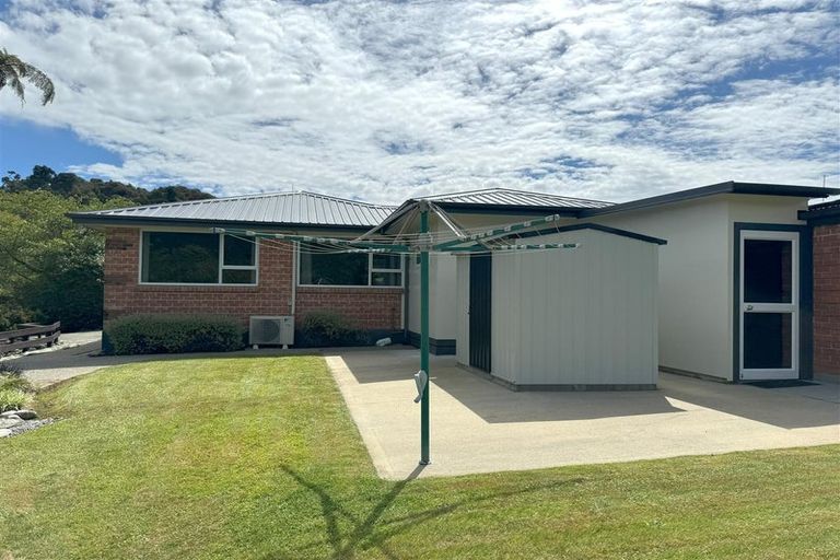 Photo of property in 123 Sinnott Road, Greymouth, 7805