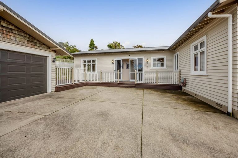 Photo of property in 183 Tukapa Street, Westown, New Plymouth, 4310