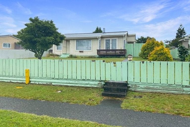 Photo of property in 16 Clyde Street, Tokoroa, 3420