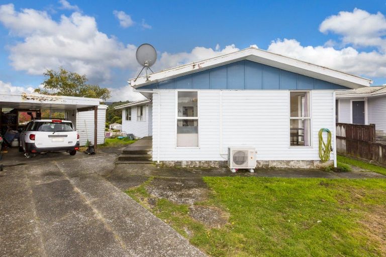 Photo of property in 23 Blueberry Grove, Timberlea, Upper Hutt, 5018