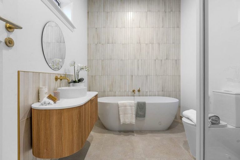 Photo of property in 17 Severn Street, St Albans, Christchurch, 8014