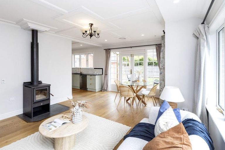 Photo of property in 6a Karo Place, Ilam, Christchurch, 8041