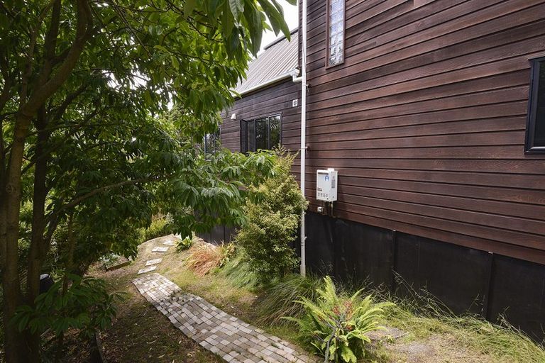Photo of property in 2c Cradock Street, Avondale, Auckland, 1026