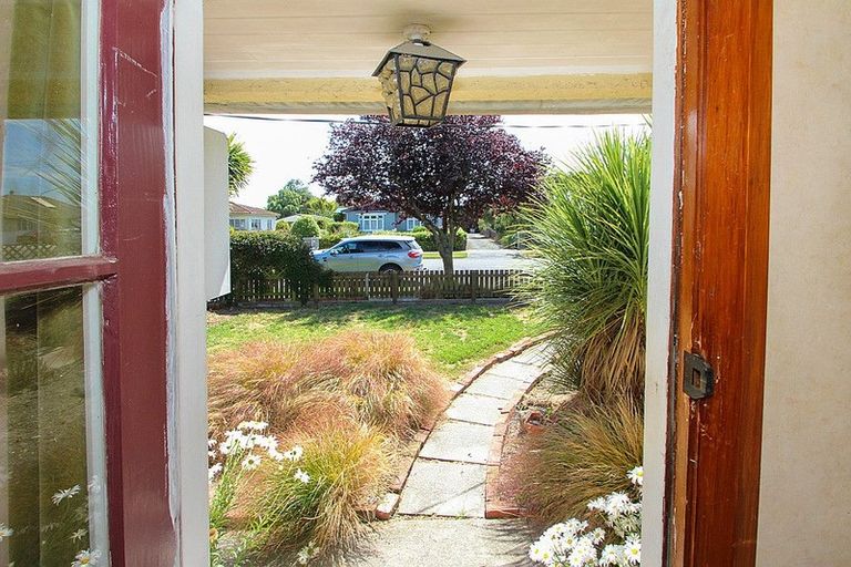 Photo of property in 15 Balmoral Street, Oamaru North, Oamaru, 9400