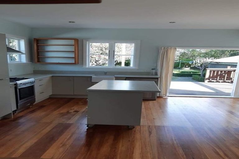 Photo of property in 23 Young Street, Somerfield, Christchurch, 8024