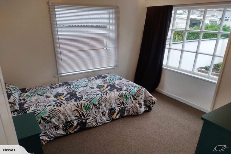 Photo of property in 43 Oxford Street, Lyttelton, 8082