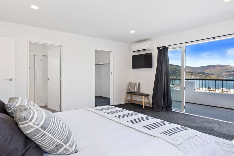 Photo of property in 16 Dudley Road, Lyttelton, 8082