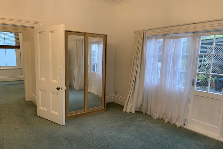 Photo of property in 208 The Terrace, Wellington Central, Wellington, 6011