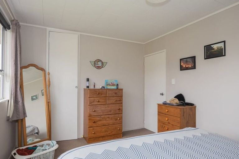 Photo of property in 1 Hollyburn Road, Hampden, 9410