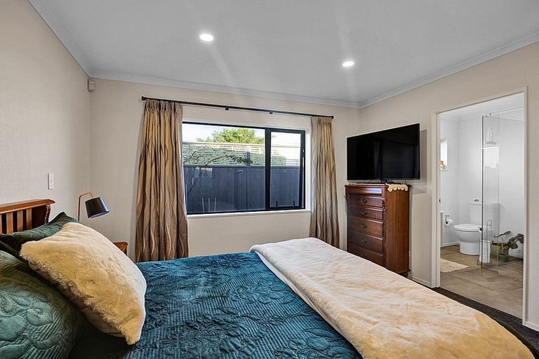 Photo of property in 90a Victoria Street, Hawera, 4610