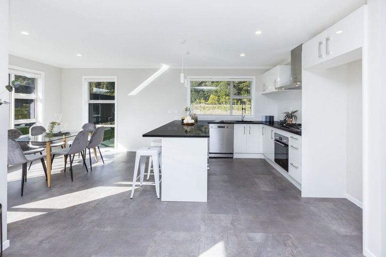 Photo of property in 22 Fenwick Crescent, Hillcrest, Hamilton, 3216