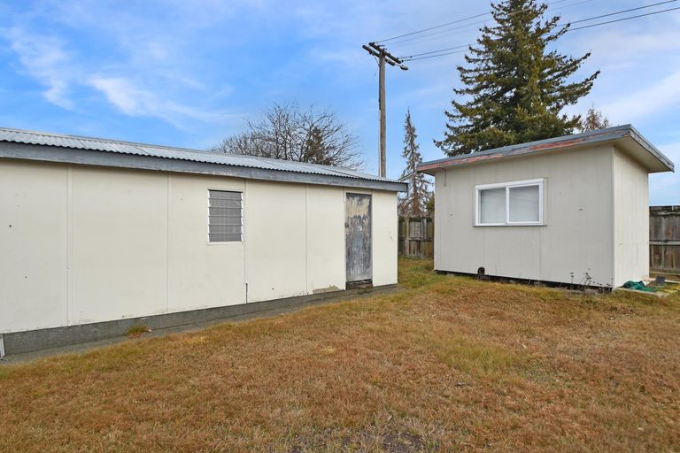 Photo of property in 16 Mary Burn Road, Twizel, 7901