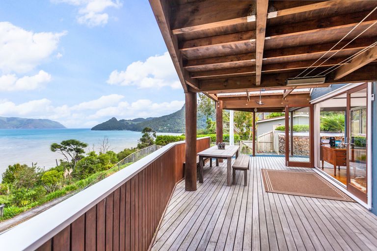 Photo of property in 1164 Huia Road, Huia, Auckland, 0604