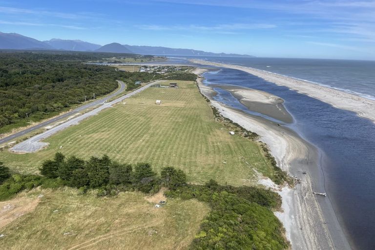 Photo of property in 33 Fox Moth Drive, Haast, 7886