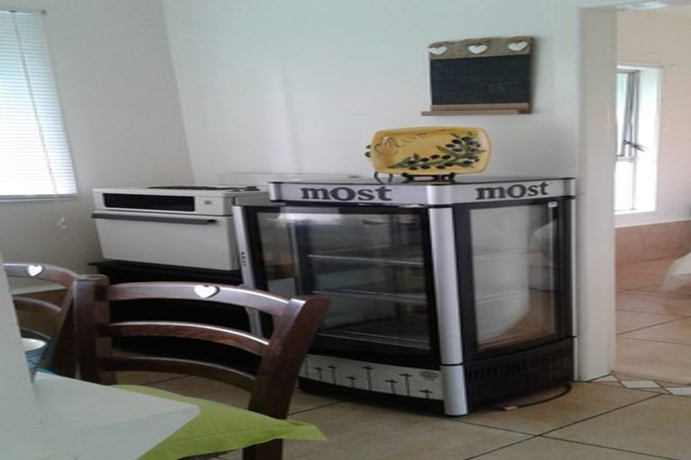 Photo of property in 59 Matakana Valley Road, Matakana, Warkworth, 0985