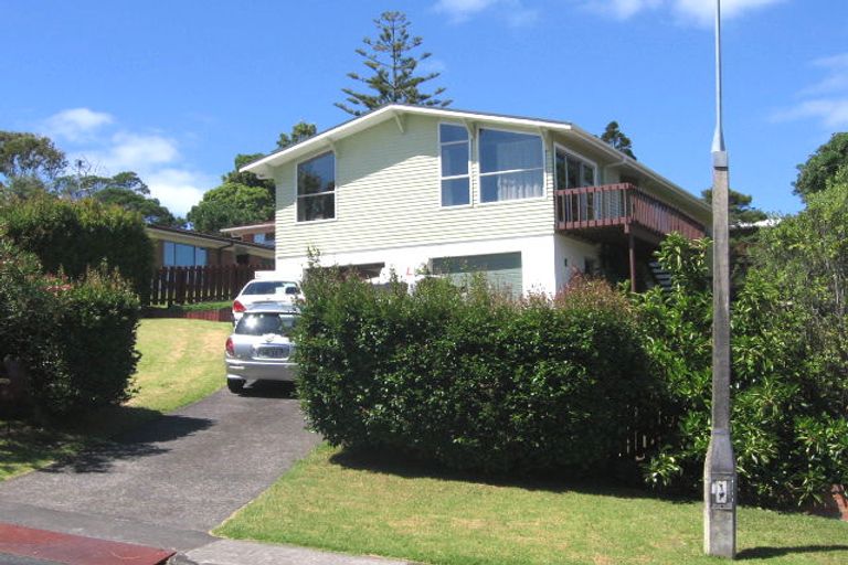 Photo of property in 6 Pemberton Avenue, Bayview, Auckland, 0629