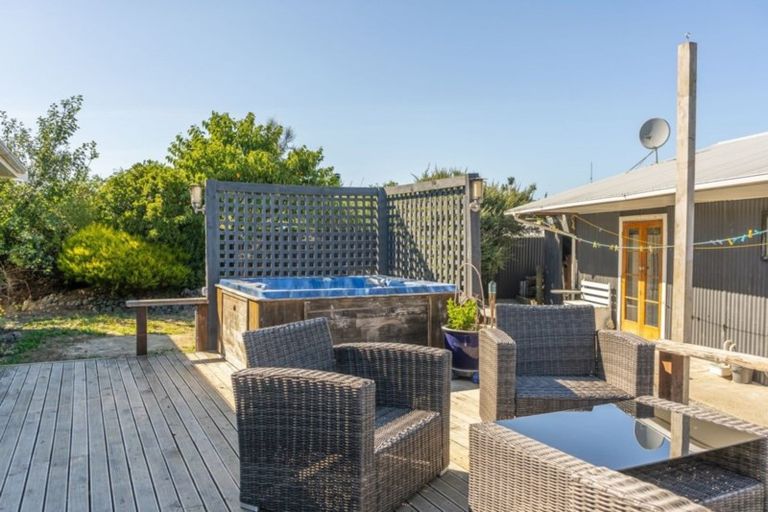 Photo of property in 13 Philip Street, Carterton, 5713