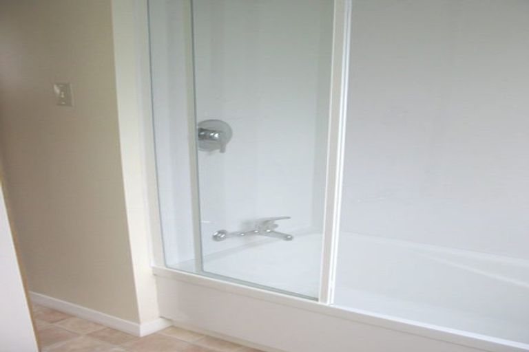 Photo of property in 1b Horoeka Street, Stokes Valley, Lower Hutt, 5019