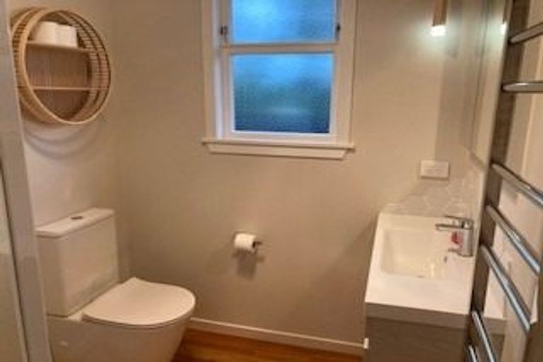 Photo of property in 4/179 River Road, Hamilton East, Hamilton, 3216