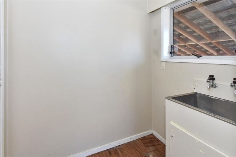 Photo of property in 1/29 Lane Road, Weymouth, Auckland, 2103