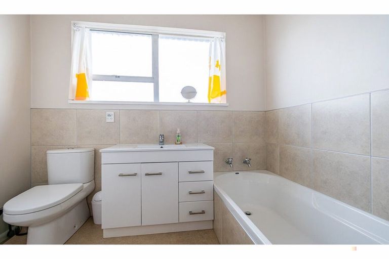 Photo of property in 3 Lisava Avenue, Seaview, Timaru, 7910