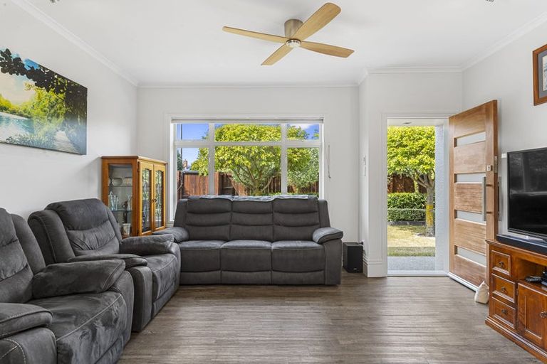 Photo of property in 380 High Street, Rangiora, 7400