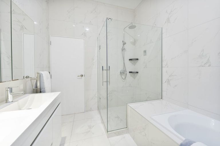 Photo of property in 22 Sunshine Boulevard, Sunnyvale, Auckland, 0612