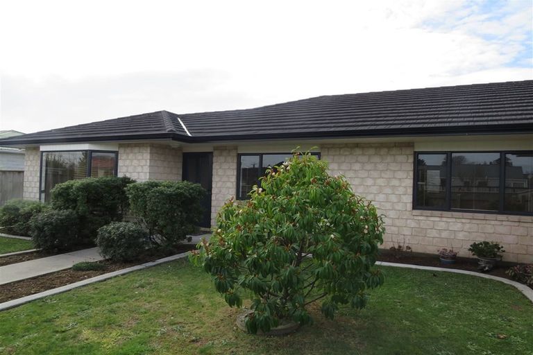 Photo of property in 1 Martin Harvey Street, Levin, 5510