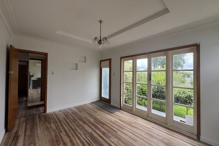 Photo of property in 7 Abbotleigh Avenue, Te Atatu Peninsula, Auckland, 0610