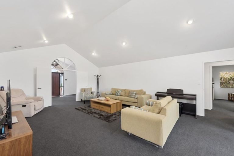 Photo of property in 19 Montrose Crescent, Huntington, Hamilton, 3210