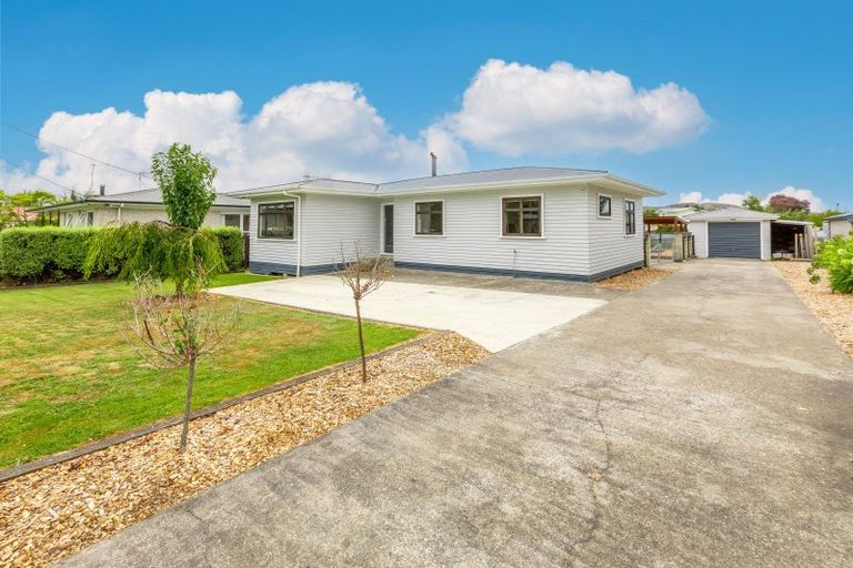 Photo of property in 18 Woburn Street, Waipukurau, 4200