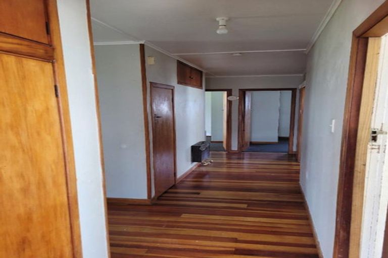 Photo of property in 7 Truby King Street, Merrilands, New Plymouth, 4312