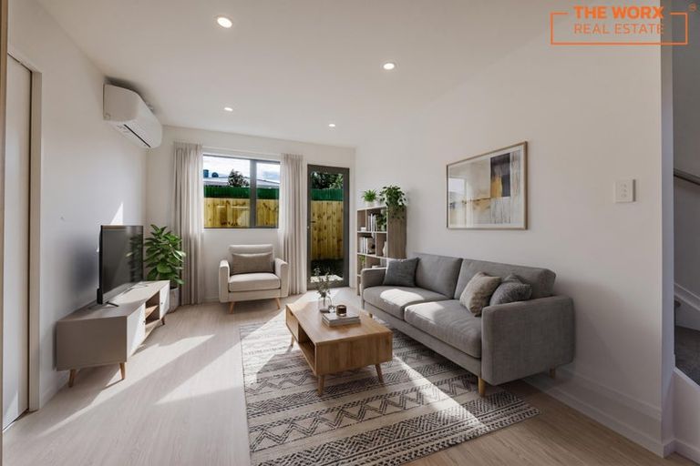 Photo of property in 1/10 Richard Road, Mangere, Auckland, 2022
