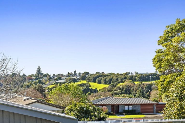Photo of property in 2/15 Tuthill Street, Gate Pa, Tauranga, 3112