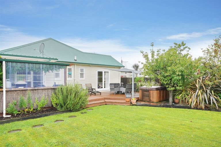 Photo of property in 18 Glenroy Street, Woolston, Christchurch, 8062