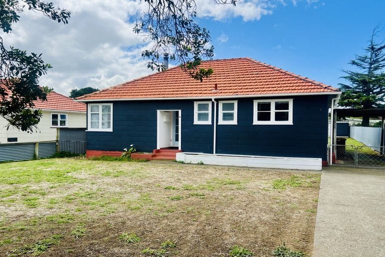 Photo of property in 8 Victor Street, Dannevirke, 4930