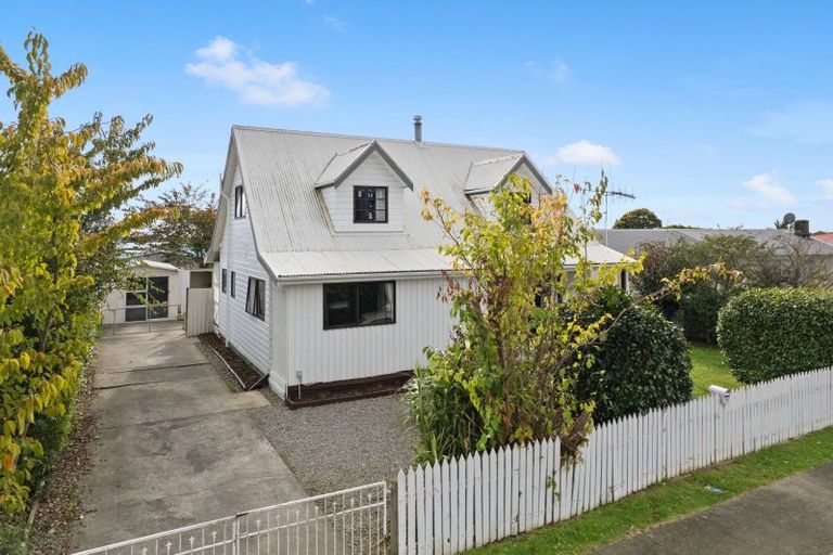 Photo of property in 38 Perth Street, Levin, 5510